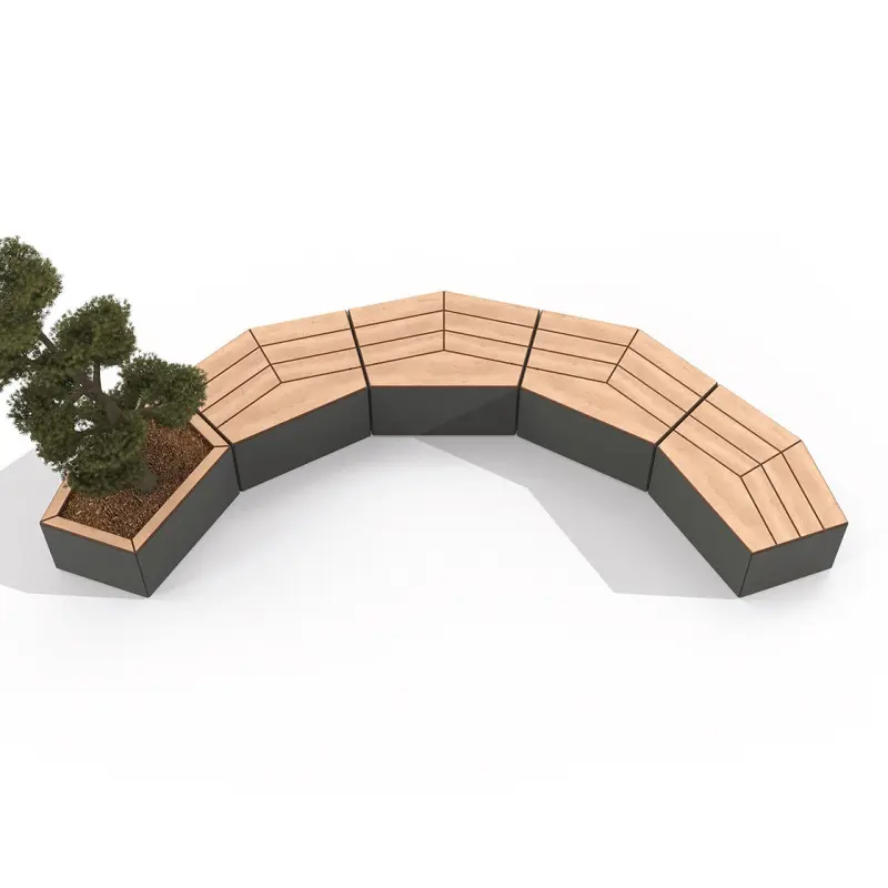 Halbrunde modulare Sitzinsel aus Kairo-Sitzbänken kombiniert mit einem fünfeckigen Pflanzbehälter mit Bonsai-Baum.